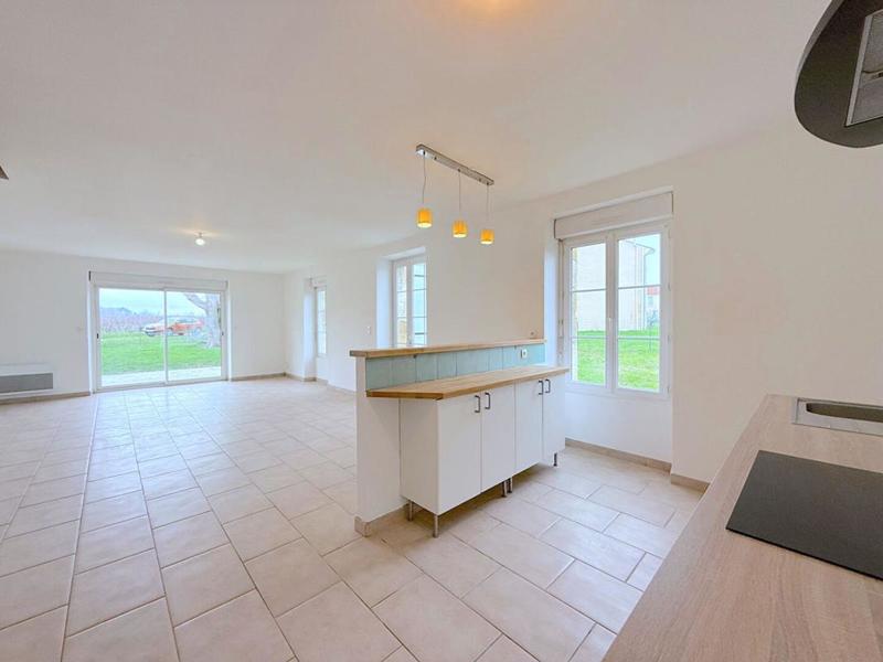 Maison - 90 m² - 4 pièces