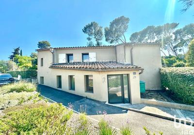 Local commercial - 121 m² - 3 pièces