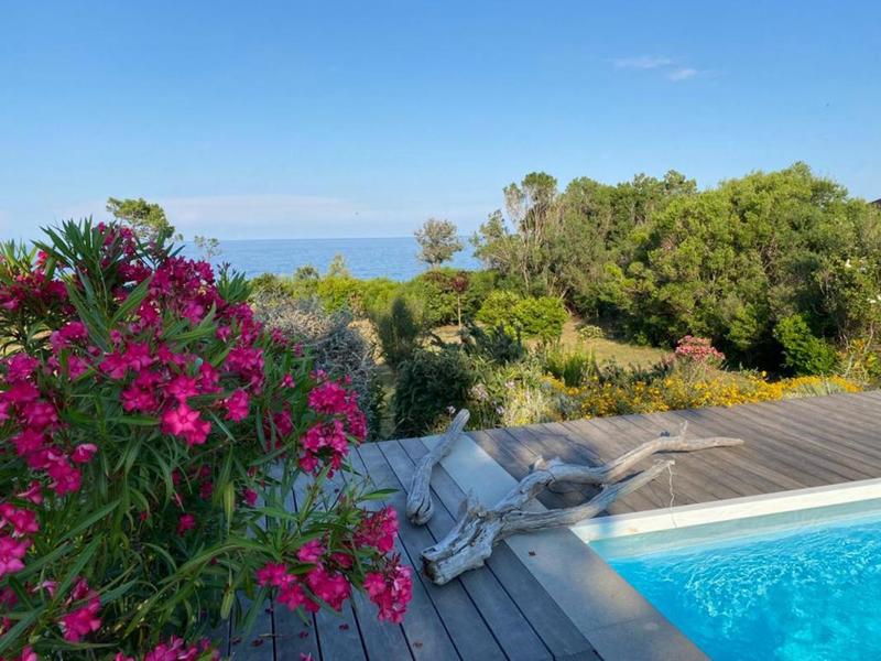 Maison - 260 m² - 7 pièces