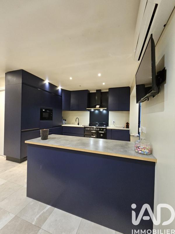 Maison - 167 m² - 7 pièces