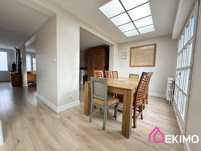 Maison - 170 m² - 8 pièces