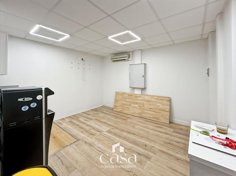Local commercial - 130 m² - 1 pièce