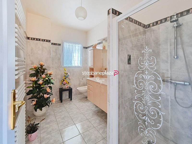 Maison - 175 m² - 5 pièces