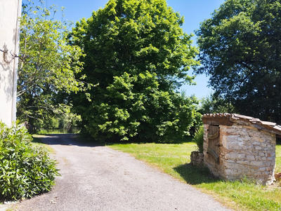 Propriété - 160 m² - 8 pièces