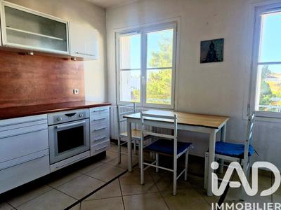 Appartement - 85 m² - 4 pièces