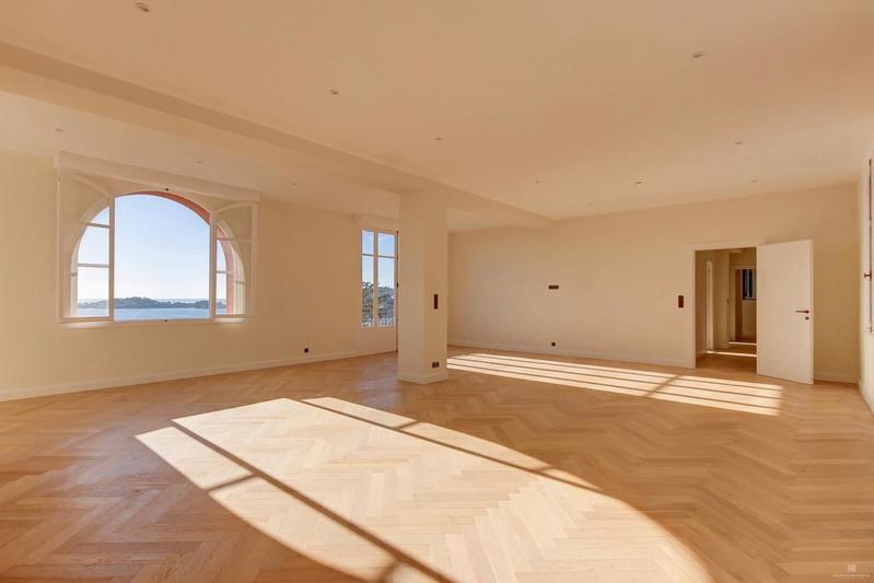 Appartement - 190 m² - 4 pièces