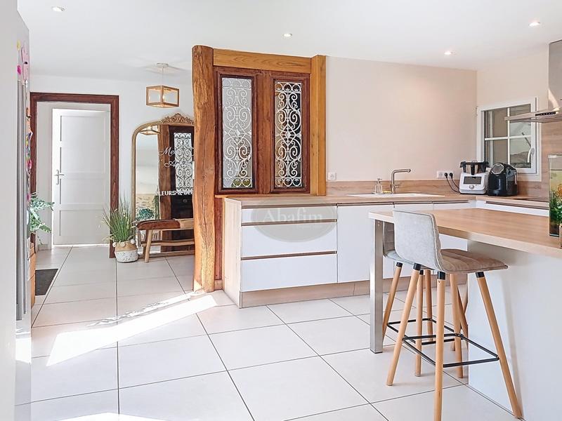 Maison - 142 m² - 5 pièces