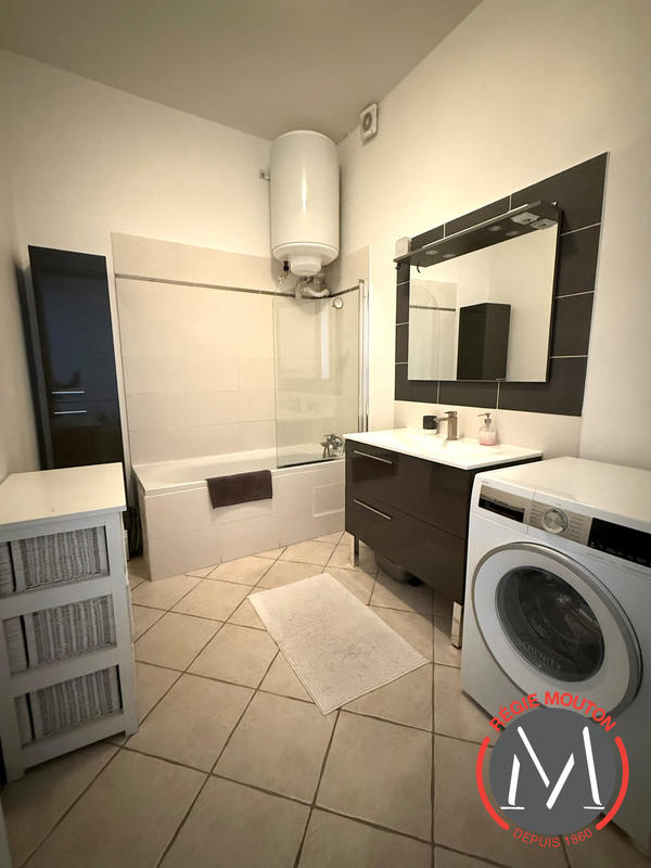 Appartement - 49 m² - 2 pièces