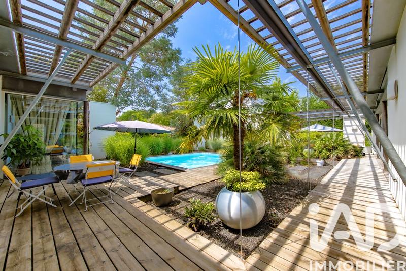 Maison de maîtres - 200 m² - 5 pièces