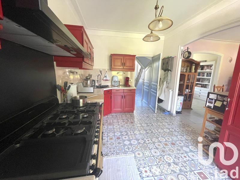 Maison - 200 m² - 9 pièces