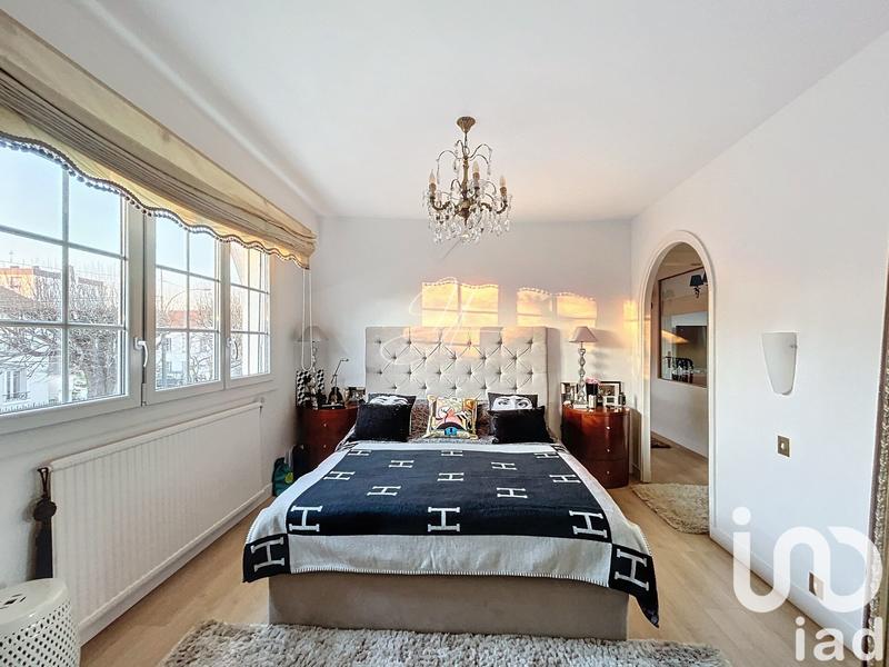 Maison - 190 m² - 8 pièces