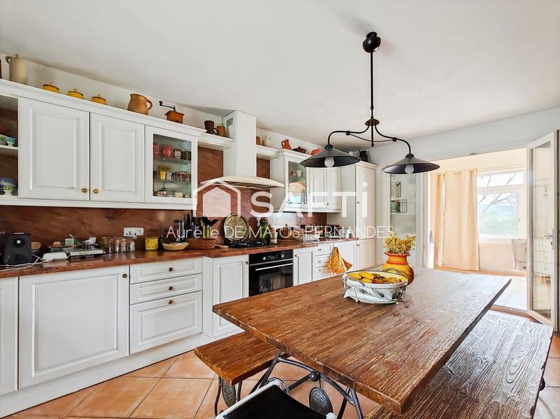 Maison - 163 m² - 5 pièces