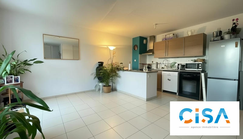 Maison - 64 m² - 4 pièces