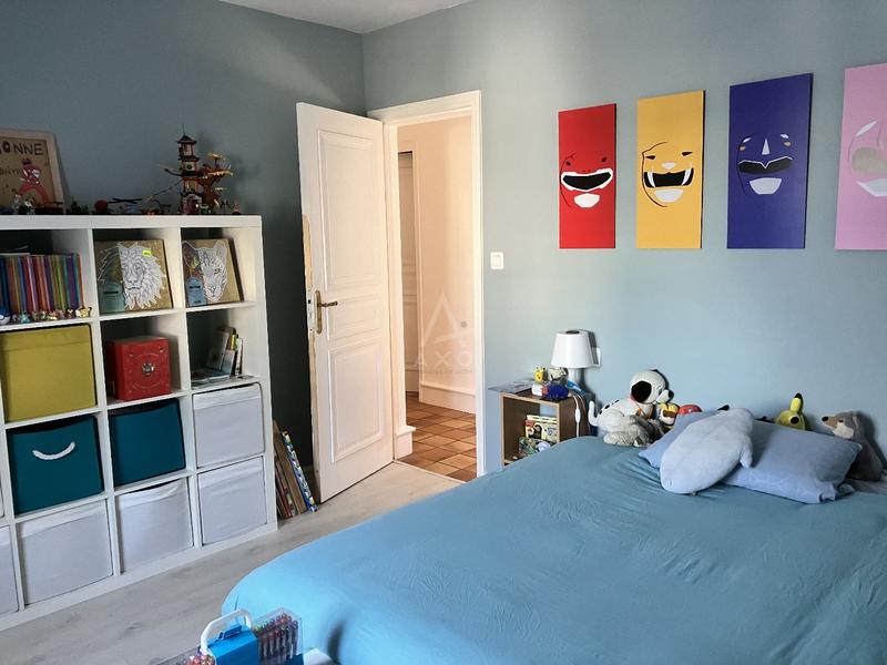 Maison - 197 m² - 7 pièces