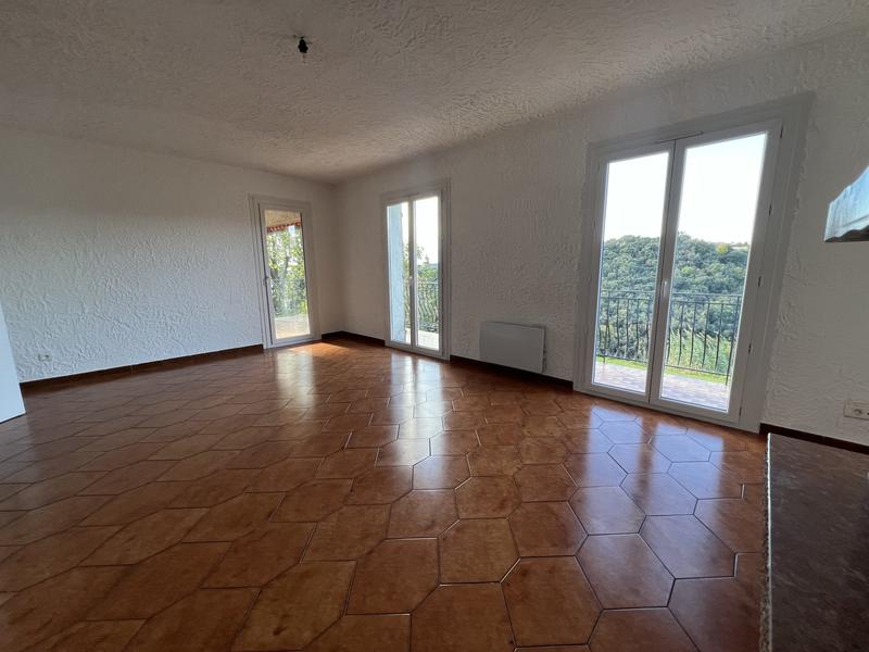Appartement - 97 m² - 3 pièces