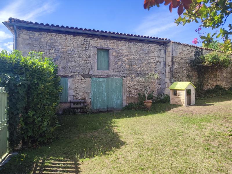Maison ancienne - 258 m² - 11 pièces