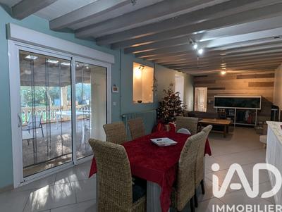 Maison - 200 m² - 8 pièces