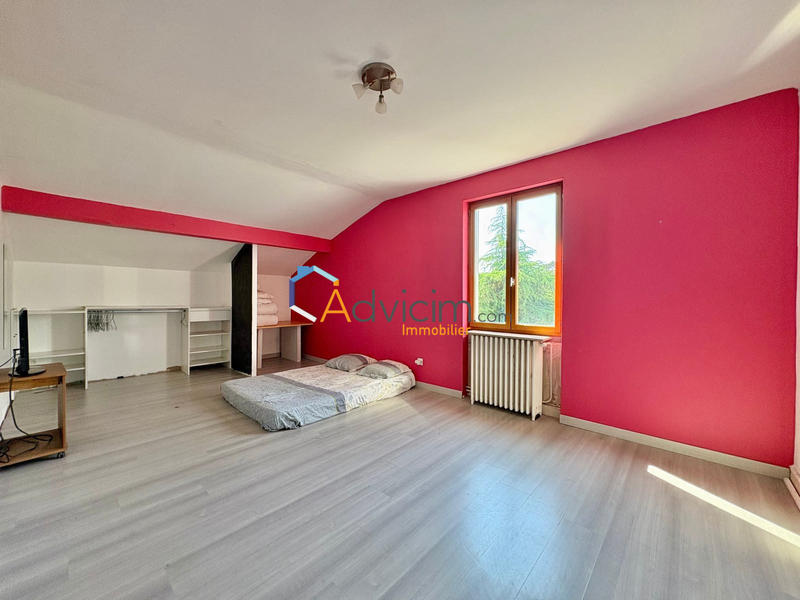 Maison - 137 m² - 5 pièces