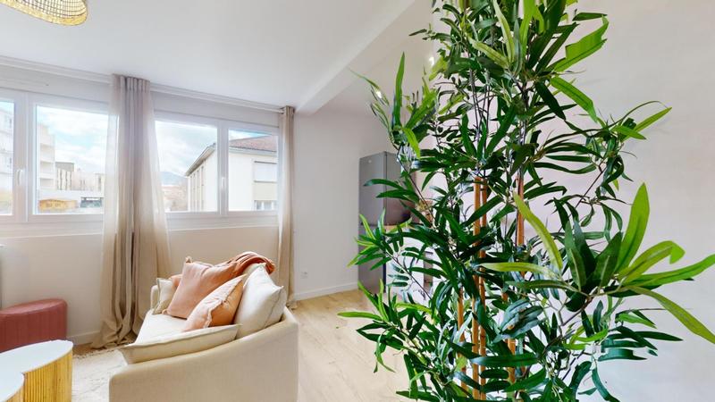 Appartement - 57 m² - 4 pièces