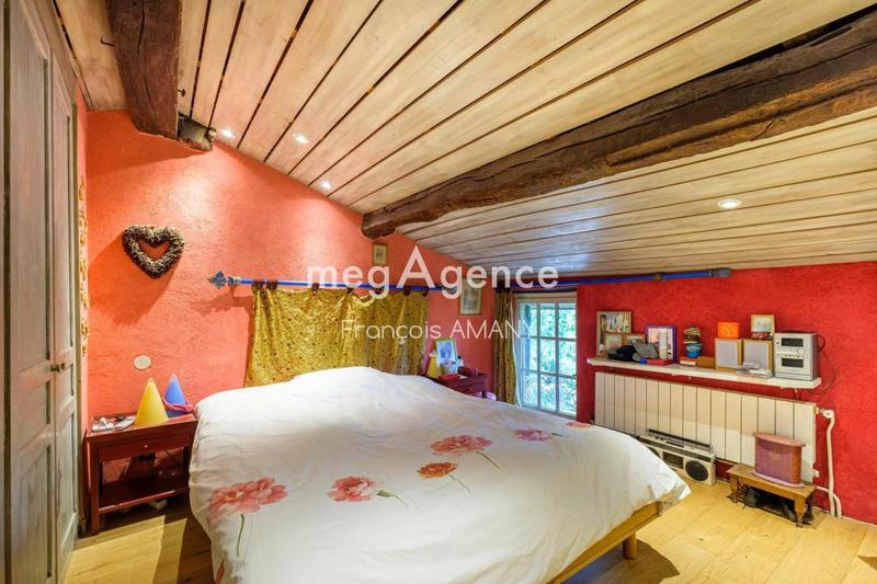 Maison en pierre - 250 m² - 8 pièces