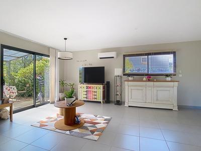 Maison - 97 m² - 4 pièces