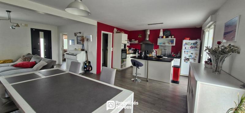 Maison - 144 m² - 7 pièces