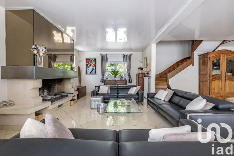 Maison - 270 m² - 7 pièces