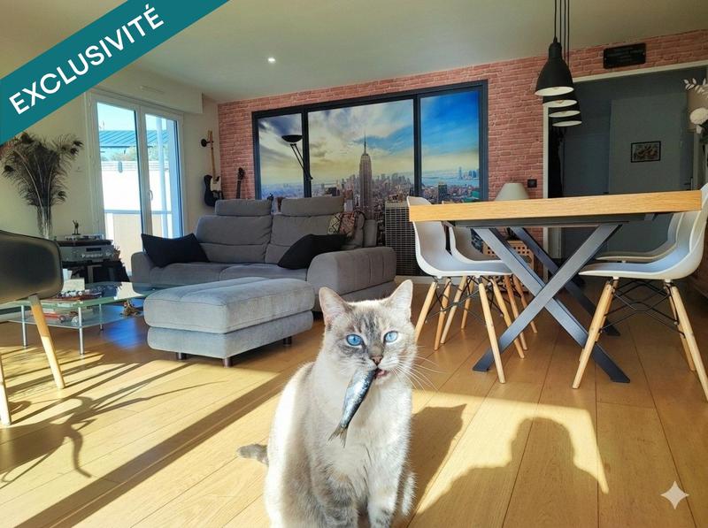 Appartement - 102 m² - 4 pièces