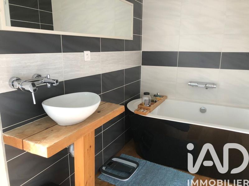 Maison - 127 m² - 6 pièces