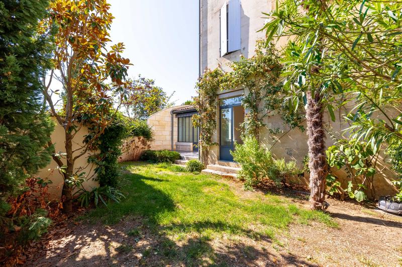 Maison - 182 m² - 8 pièces