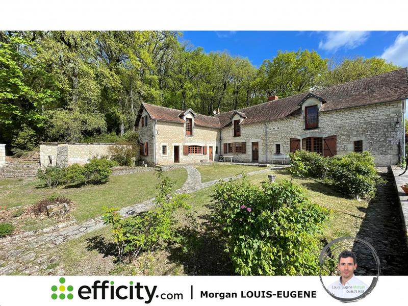 Demeure - 228 m² - 10 pièces