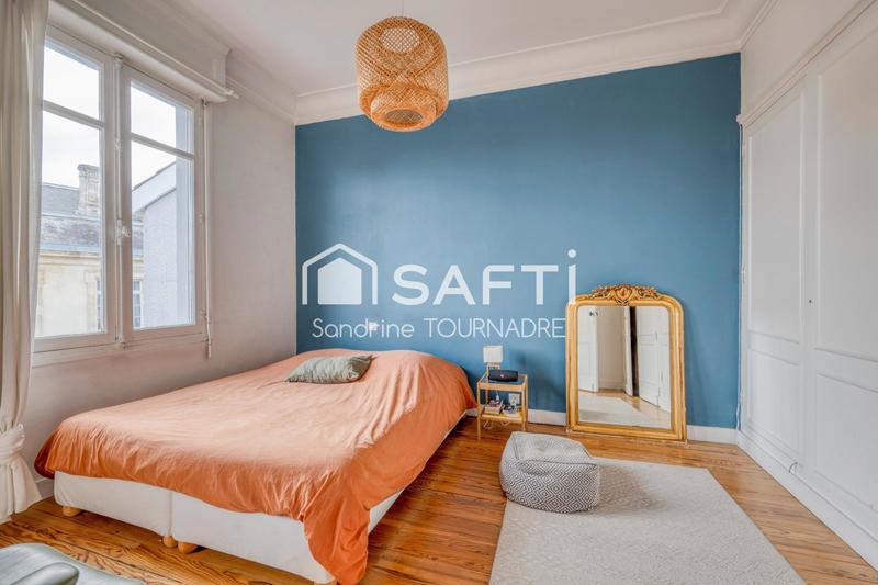 Hôtel particulier - 203 m² - 7 pièces