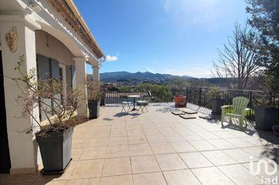 Maison - 275 m² - 5 pièces