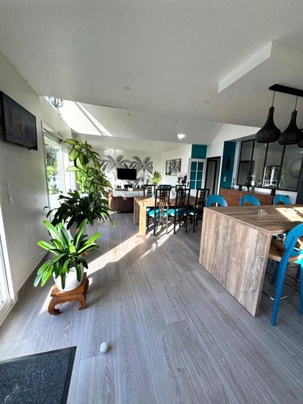 Maison - 190 m² - 7 pièces