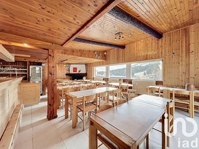 Châlet - 101 m² - 2 pièces