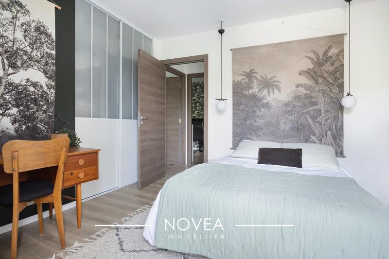 Maison contemporaine - 171 m² - 6 pièces