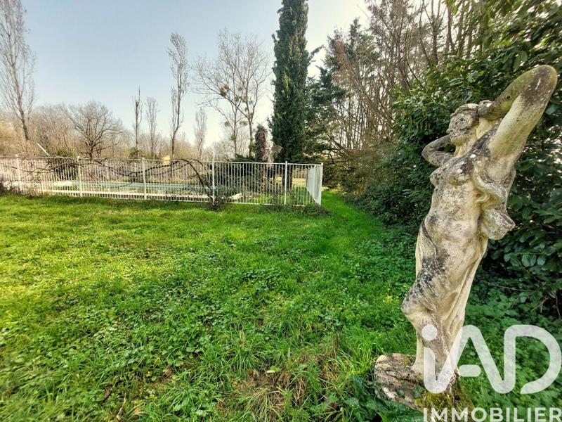 Maison - 274 m² - 9 pièces