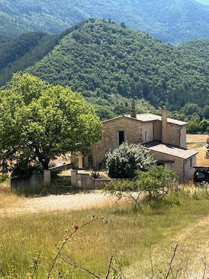 Maison en pierre - 88 m² - 3 pièces