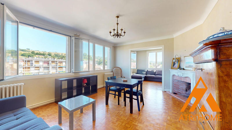 Appartement - 92 m² - 4 pièces