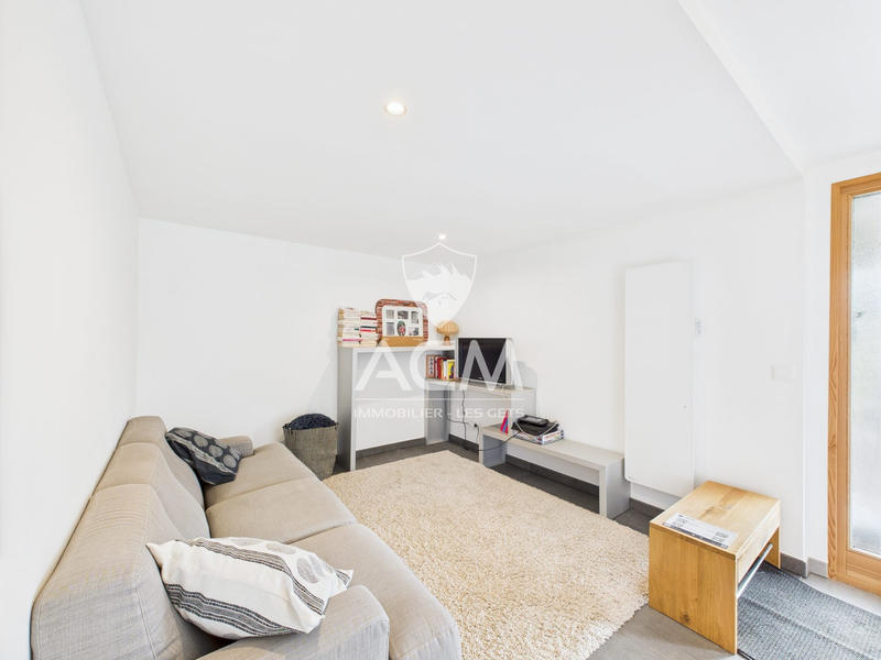 Appartement - 141 m² - 4 pièces