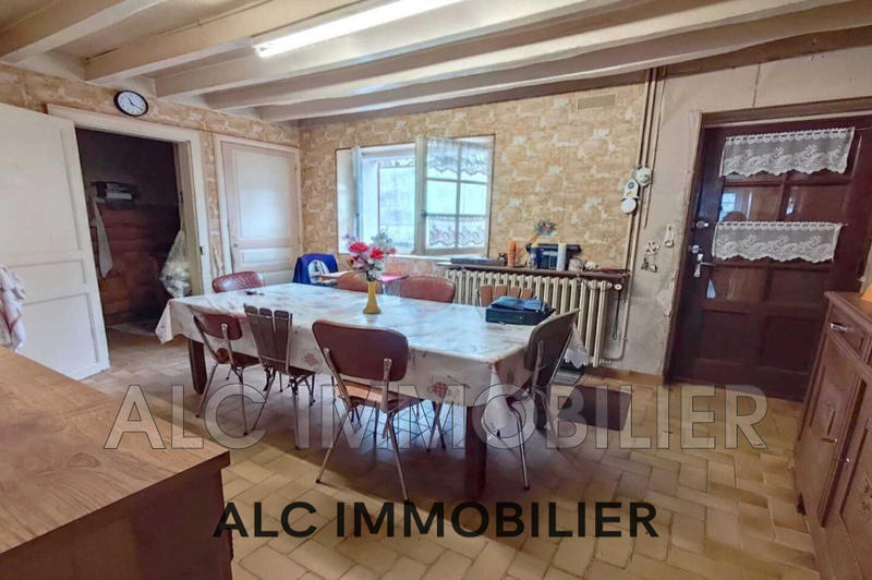 Maison - 151 m² - 1 pièce