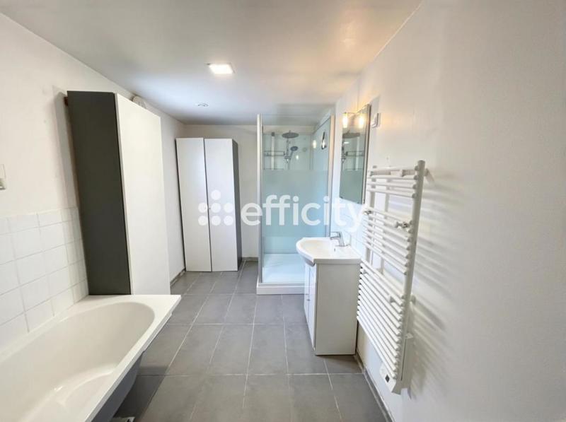 Maison - 106 m² - 6 pièces