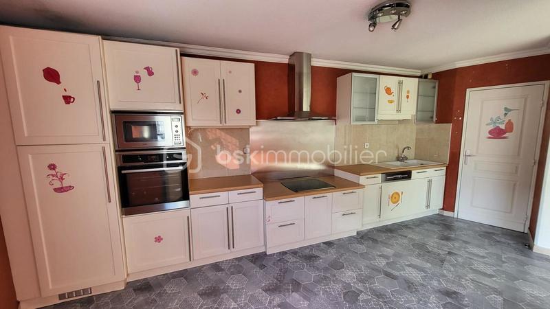Appartement - 90 m² - 3 pièces