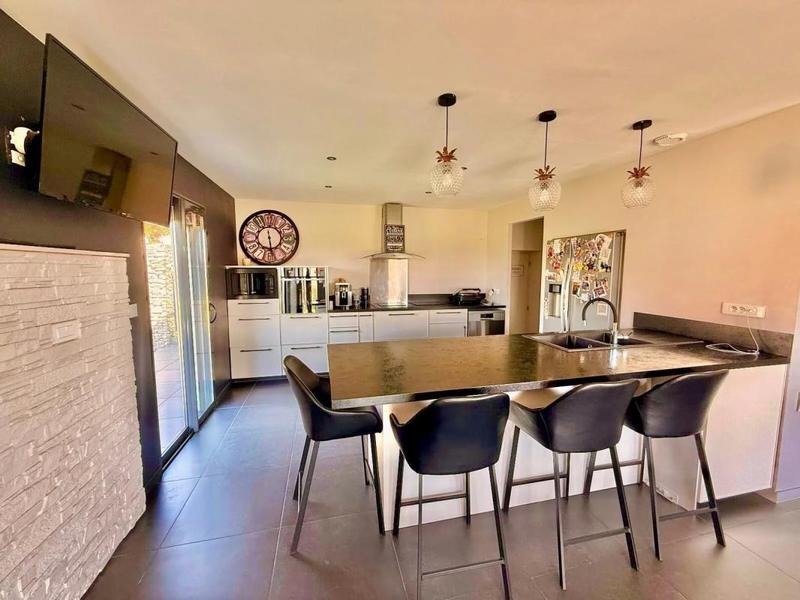 Maison - 120 m² - 5 pièces