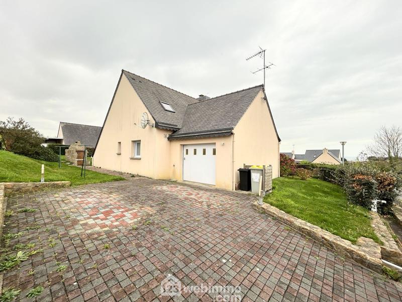 Maison - 95 m² - 5 pièces