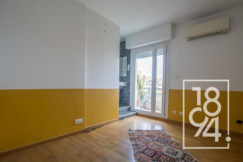 Appartement - 100 m² - 4 pièces