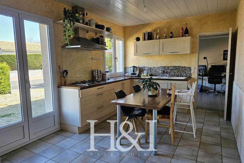 Propriété - 145 m² - 5 pièces