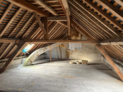 Maison - 200 m² - 8 pièces