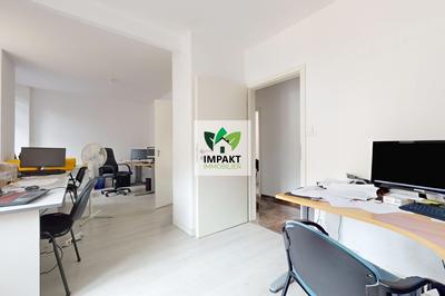 Maison traditionnelle - 139 m² - 9 pièces