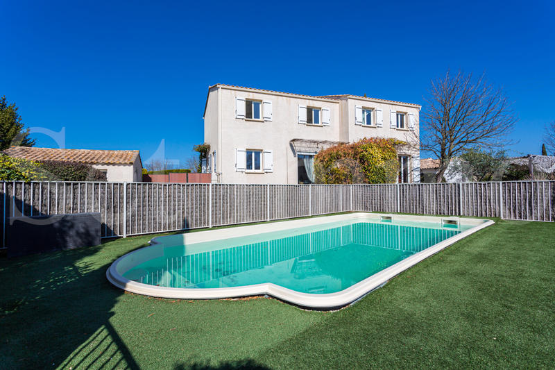 Maison - 189 m² - 10 pièces